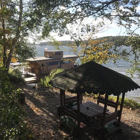 Hotel Houseboat Slesin Exterior foto